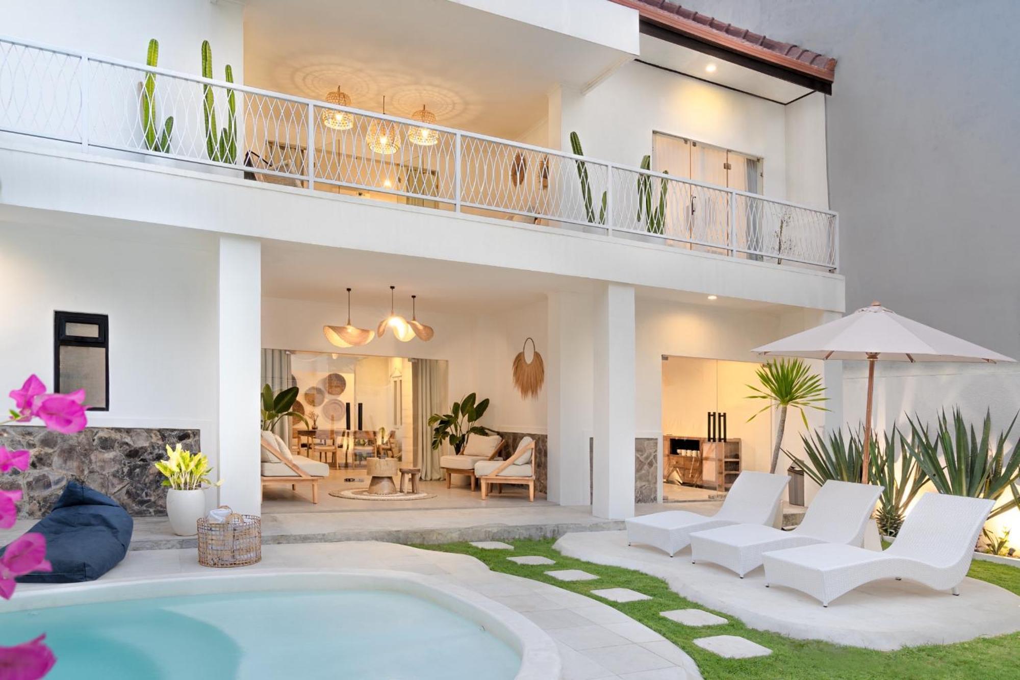 Casa De Lupe 5 Bedroom Villa In Kerobokan Seminyak Kültér fotó
