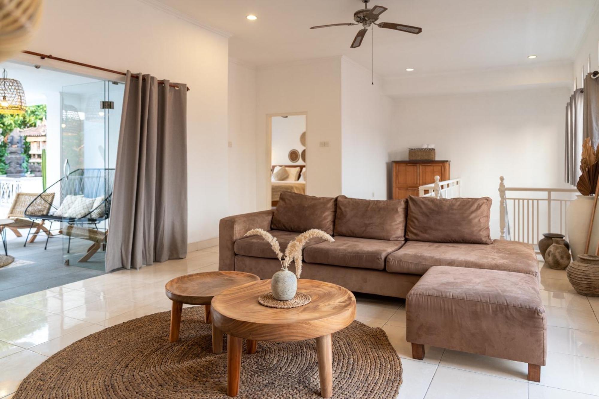 Casa De Lupe 5 Bedroom Villa In Kerobokan Seminyak Kültér fotó