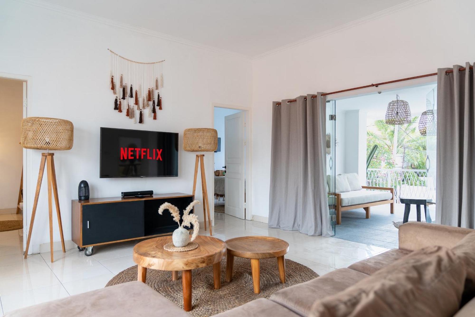 Casa De Lupe 5 Bedroom Villa In Kerobokan Seminyak Kültér fotó
